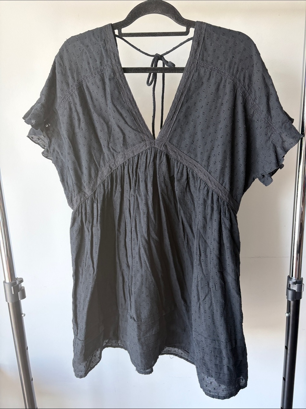 Urban Outfitters Women's Black V-Neck Tie-Back Dress